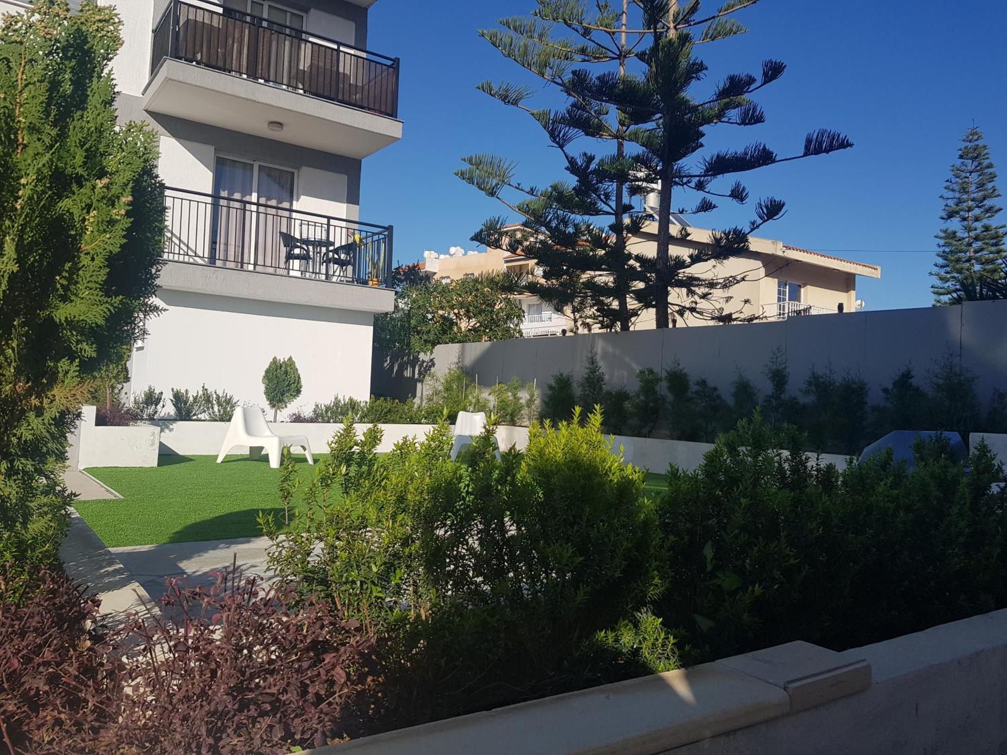 Valentinos Apartments Paphos Exterior foto